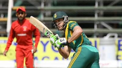Faf du Plessis struck for 121 runs to help South Africa take care of business against Zimbabwe. Jekesai Njikizana / AFP