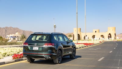 The lead vehicle takes the convoy out of Hatta.