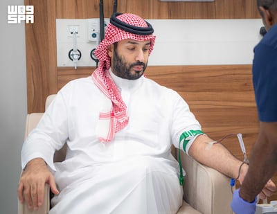 Saudi Crown Prince Mohammed bin Salman donates blood. Photo: SPA
