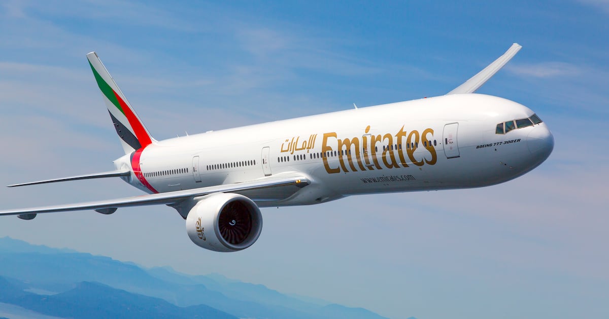 Emirates geht in neuer Werbekampagne gegen negative Schlagzeilen über Dubai vor. Emirates geht in neuer Werbekampagne gegen negative Schlagzeilen über Dubai vor.