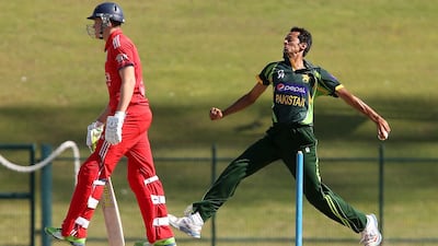 Zia-ul-Haq, right, took three wickets as Pakistan defeated England in an Under 19 tri-series match in Abu Dhabi on Monday. Pawan Singh / The National