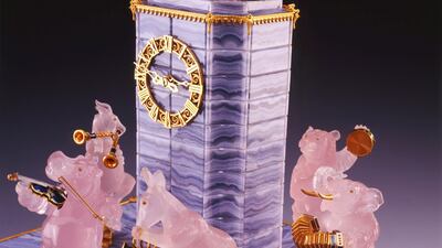 The heiress of Johnson & Johnson Libbett Johnson got an animal orchestra automation clock, which gemstone artist Andreas von Zadora-Gerlofrealised in chalcedony, rose quartz and 18K gold with diamond details