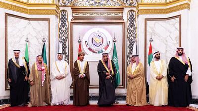 Secretary General of the GCC Abdullatif bin Rashid Al-Zayani, Kuwaiti Emir Sheikh Sabah Al-Ahmad Al-Jaber Al-Sabah, Qatar's Prime Minister Abdullah bin Nasser bin Khalifa al-Thani, Omani Deputy Prime Minister Fahd bin Mahmud al-Said, Saudi King Salman bin Abdulaziz, Bahrain's King Hamad bin Isa Al Khalifa, Vice President and Prime Minister of the United Arab Emirates , and ruler of the Emirate of Dubai Mohammed bin Rashid Al-Maktoum and Saudi Crown Prince Mohammed bin Salman. AFP / Saudi Royal Palace