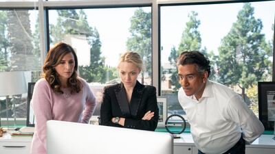 Michaela Watkins, Amanda Seyfried and Naveen Andrews in 'The Dropout'. Photo: Hulu