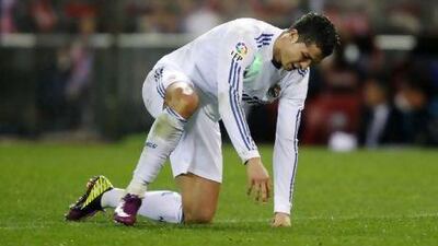 Real Madrid's Cristiano Ronaldo reacts right before getting substituted during the game against Atletico Madrid. Susana Vera / Reuters