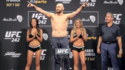 Zak Cummings weighs in before his fight with Omari Akhmedov at UFC 242.