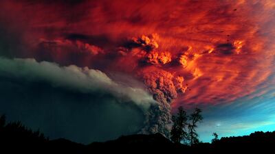 A cloud of ash billowing from Puyehue volcano near Osorno in southern Chile, 870 km south of Santiago, on June 5, 2011. Puyehue volcano erupted for the first time in half a century on June 4, 2011, prompting evacuations for 3,500 people as it sent a cloud???