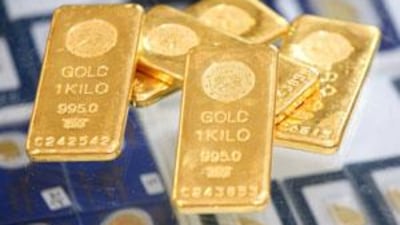 Gold has lost some of its allure because of its high price, but sales have also dropped because there are less buyers in the market.