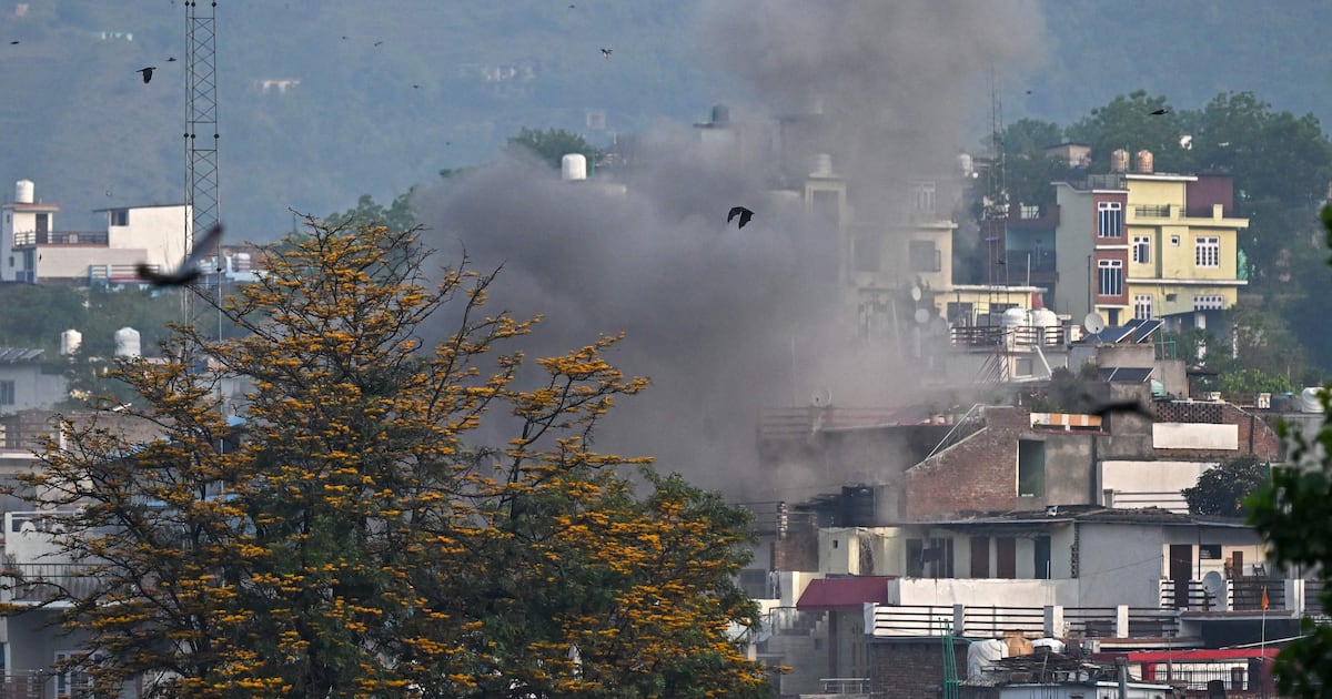World leaders call for restraint after India's strikes on Pakistan