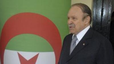 The Algerian president Abdelaziz Bouteflika arrives at his campaign headquarters on April 9 2009.