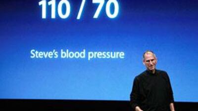Apple CEO Steve Jobs jokes about his health during a special announcement event at Apple Headquarters, Oct 14 2008.