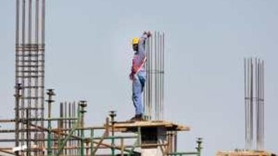 Falls are a common cause of injury at construction sites, experts say, and better training and on-site care could help improve worker safety.