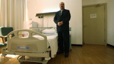 Mohamad Hamad, who was Mafraq Hospital's infection control nurse, effectively tackled the MRSA outbreak in 1994.