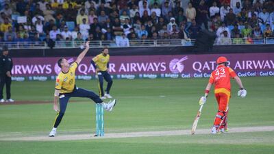 Shaun Tait of Peshawar Zalmi bowls against Islamabad United during their Pakistan Super League T20 match on Friday. Photo Courtesy / PSL