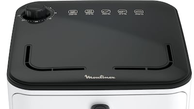 This Moulinex Fryer, Fry & Cook is Dh199, which is a saving of Dh300 or 60% from the list price. It's dishwasher safe and has air pulse technology.