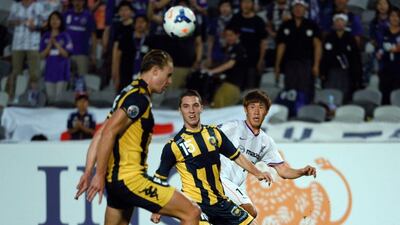 Zac Anderson, left, will be in action for Emirates in the Arabian Gulf League in the new season. William West / AFP