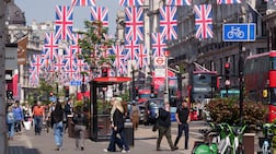 Shoppers on Regent Street in central London, much of which is owned by Norway's sovereign wealth fund. Getty Images
