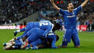 Frank Lampard, right, believes their win over Tottenham has given Chelsea the confidence to face Barcelona.
