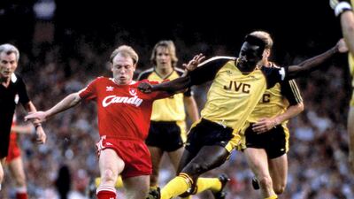 26/5/1989 English Football League Division One - Championship Decider -, Liverpool v Arsenal, Steve McMahon is tackled by Michael Thomas of Arsenal (right). Getty