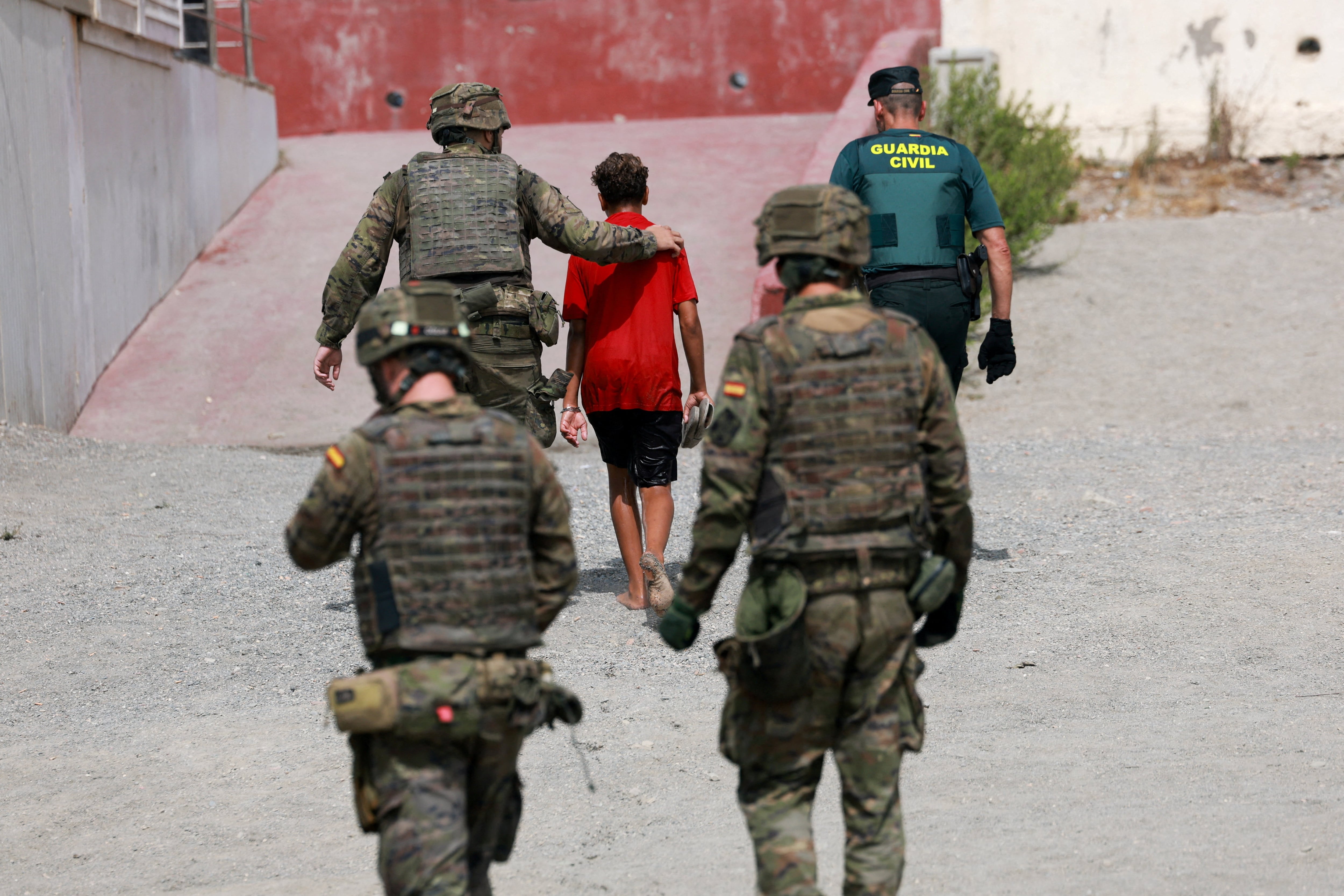 Image linked from the original feed: Ceuta seeks transfer of more than 1,000 child migrants to mainland Spain