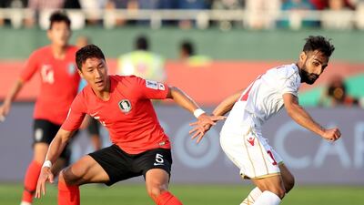 Jung Woo-young of South Korea and Ali Jaafar Madan of Bahrain battle during the game between South Korea and Bahrain in the Asian Cup 2019. Tuesday, January 22nd, 2019 at Rashid Stadium, Dubai.
