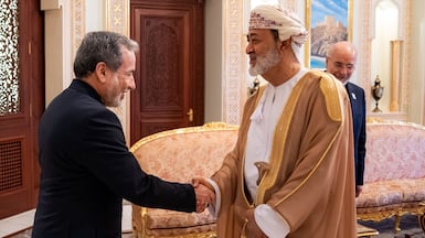 Sultan of Oman Haitham received Iran's foreign minister Abbas and parliament speaker Mohammad Baqer Ghalibaf. Photo: Oman News Agency