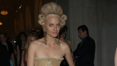 Amber Valetta in a Maggie Norris ensemble at the 2004 Met Gala. Getty Images