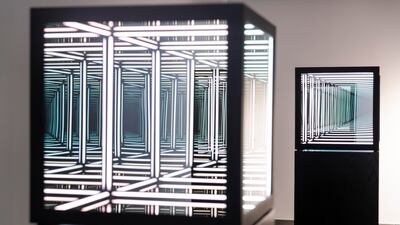 24" Cube (Solar Black)