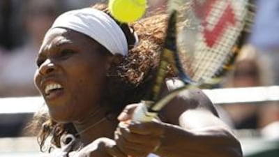Serena Williams booked her place in round three with a crushing defeat of Jarmila Groth.