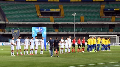 Players of Cagliari and Verona line up before the Serie A match at Stadio Marcantonio Bentegodi. Getty Images