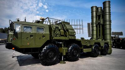 In this photo taken on August 22, 2017 Russian S-400 anti-aircraft missile launching system is displayed at the exposition field in Kubinka Patriot Park outside Moscow. AFP