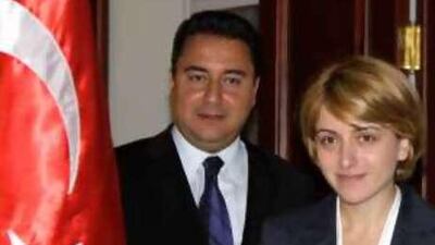 Ali Babacan, the Turkish foreign minister, left, escorts Eka Tkeshelashvili, the Georgian foreign minister, following their meeting in Istanbul on Sunday.