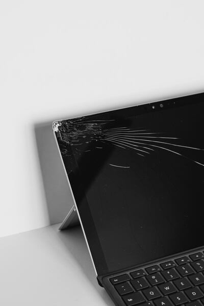 Treat your laptop with the care it deserves. Unsplash / Ashkan Forouzani