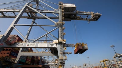 Manufacturers in the UK reported their strongest rise in export orders in two and a-half years on Wednesday, but confidence in the service sector remains weak. Bloomberg