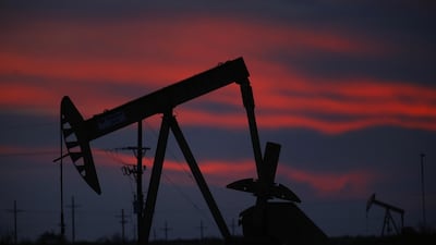 The biggest US refiners are expected to report strong fourth-quarter earnings thanks to profits from diesel processing in a strong US economy. Bloomberg