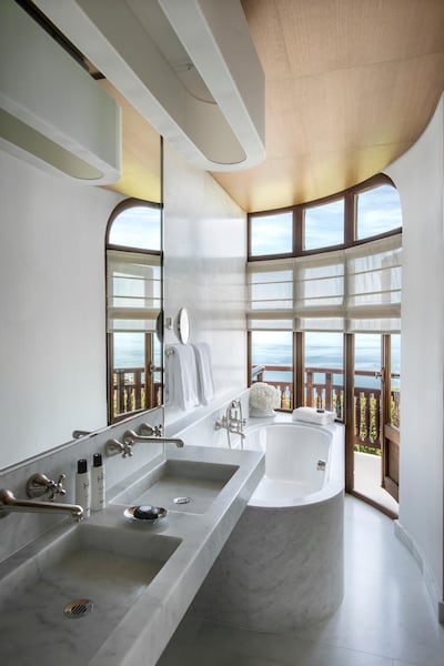 Junior Suite Rotonde Bathroom at Hotel Royal. Courtesy Hotel Royal