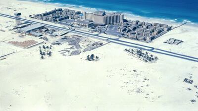 The Chicago Beach Hotel in 1979, Dubai’s first resort residence. Courtesy Omar Salam