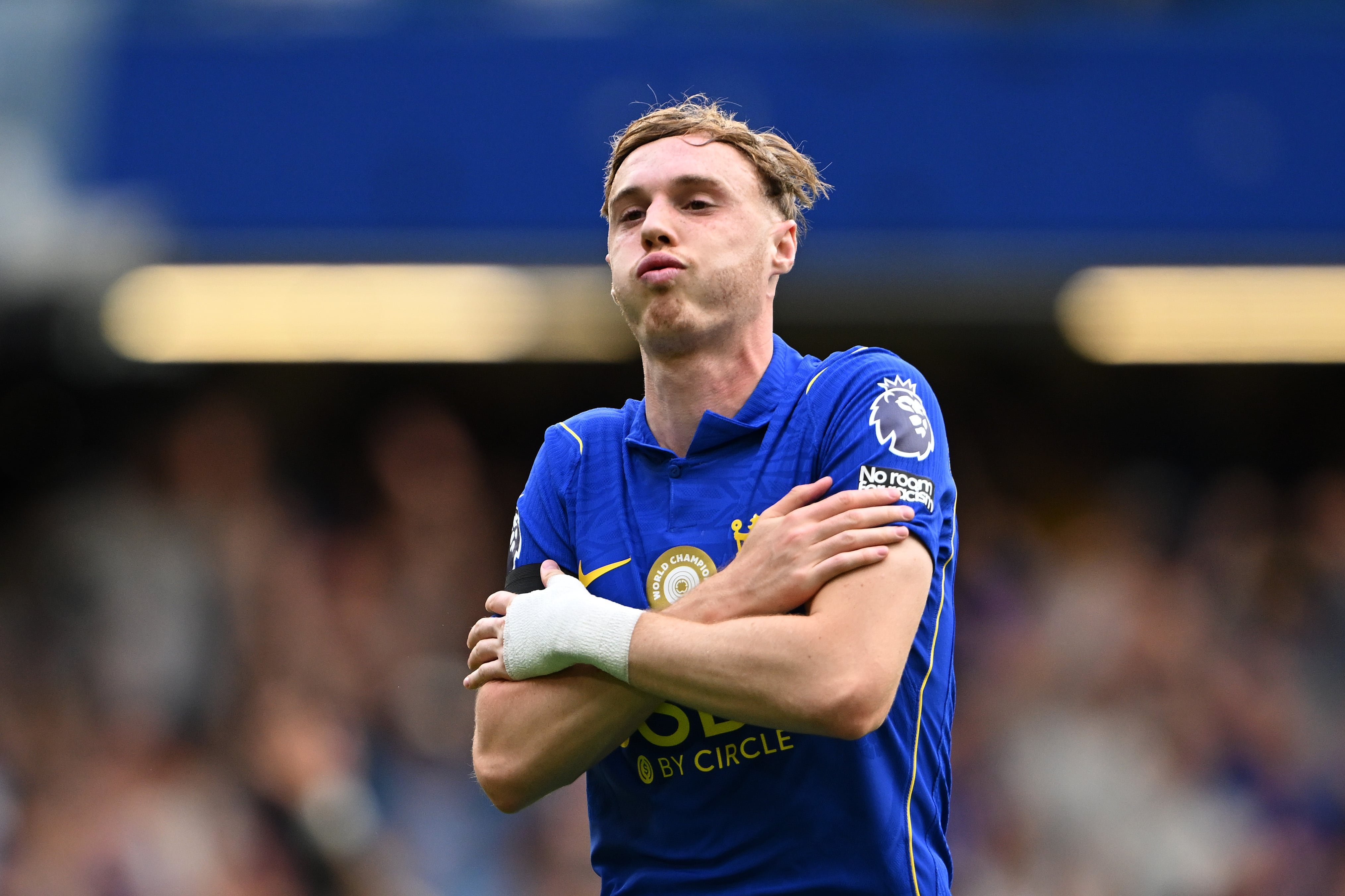 Chelsea defeats Brighton 4-3 in Premier League match