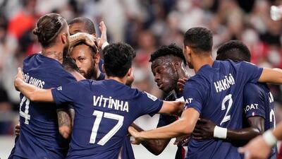 Arnaud Kalimuendo (3r) celebrates with teammates after scoring a goal. EPA