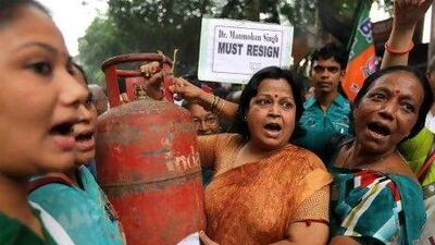 Bharatiya Janata Party activists protest against diesel and LPG price hikes in Calcutta. The Indian government has increased the diesel price by five Indian rupees per litre and restricted the number of cooking gas cylinders to six per family per year.