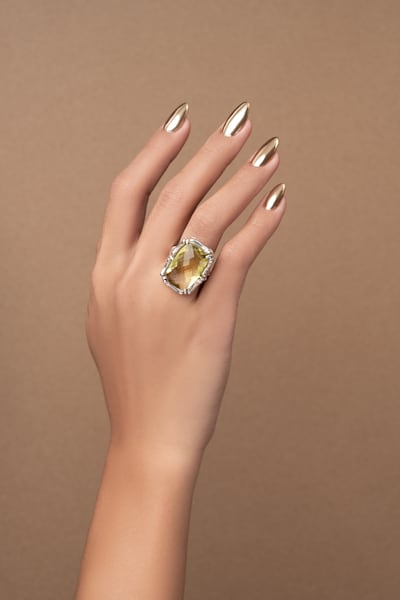 Shorter or soft almond shapes are becoming increasingly popular. Photo: N.bAR