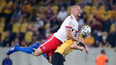 Toni Leistner tackles Dynamo Dresden's Christoph Daferner. Reuters