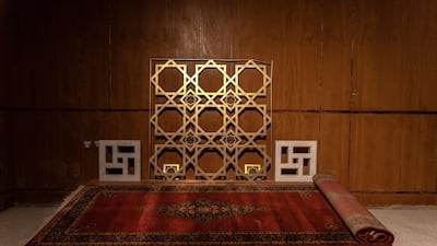 'Flood' (2017-2019), made of old carpet material from the holy mosque of Mecca, copper screen and marble blocks. Image courtesy of Athr and the artist
