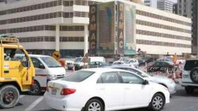 Heavy congestion in The Greens neighborhood.