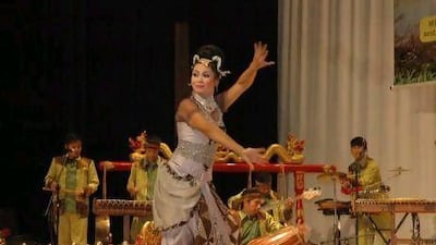 A traditional Indonesian dance is performed. Courtesy Indonesian Embassy, UAE
