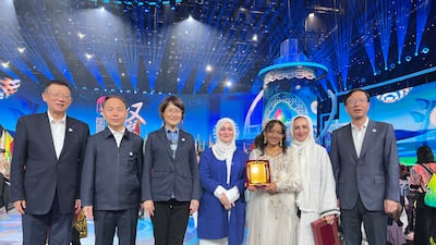 A UAE pupil wins an award for her Mandarin proficiency