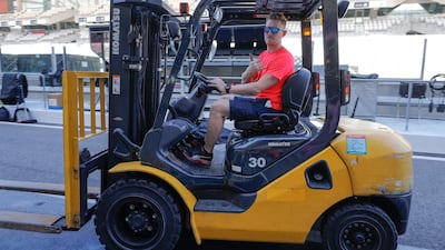 Abu Dhabi grand Prix preparations 2019. Technicians at the pit busy with preparations for F1 race day. Victor Besa / The National