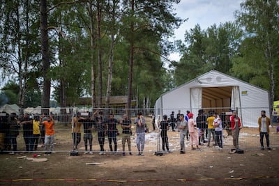 The Red Cross has warned that Lithuania's decision to turn away immigrants attempting to cross in from neighbouring Belarus does not comply with international law.