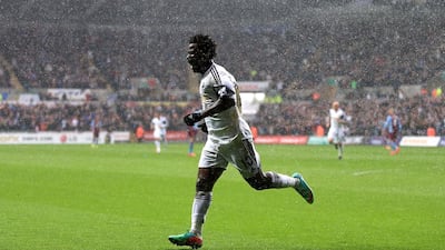 Everton v Swansea City: Everton are picking up form, but Roberto Martinez will know that former club Swansea can dominate possession against any team. The battle of the two big strikers - Romelu Lukaku and Wilfried Bony - will be intriguing. PREDICTION: Draw, 1-1. (Photo: Nick potts / AP)