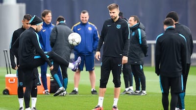 Javier Mascherano of FC Barcelona juggles the ball during a training session ahead of their Uefa Champions Leage round of 16 second leg match against Arsenal FC at Ciutat Esportiva on March 15, 2016 in Barcelona, Spain. (Photo by David Ramos/Getty Images)